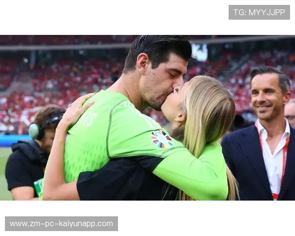 比利时足协解雇国家队主教练多梅尼科·特德斯科。，比利时足球队主教练